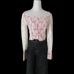 vintage square-neck , long-sleeves and white lace dropped top